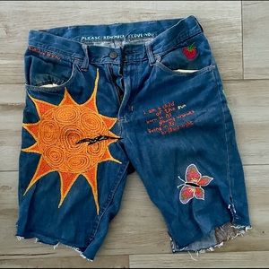 Vintage embroidered 1960s cut off jeans shorts